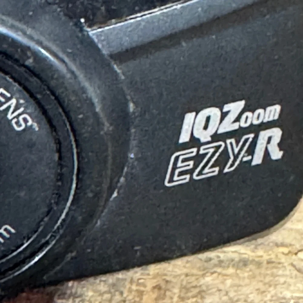 Pentax IQZoom EZY-R 35mm Film Camera 38-70mm Zoom Lens Black AF Vintage Y2K